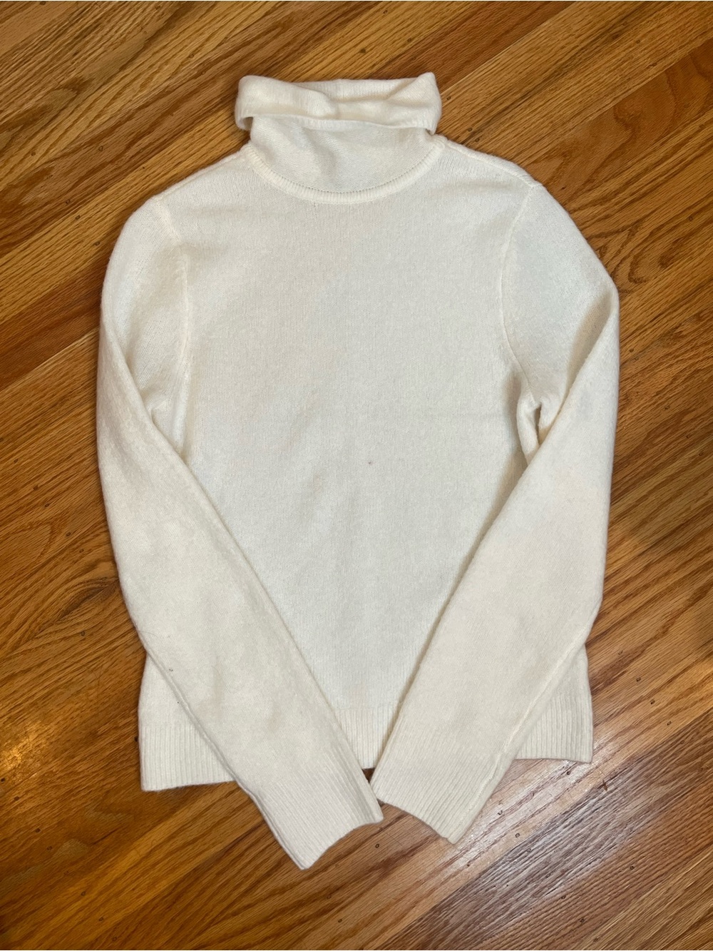 Abercrombie & Fitch Cream Turtleneck Sweater